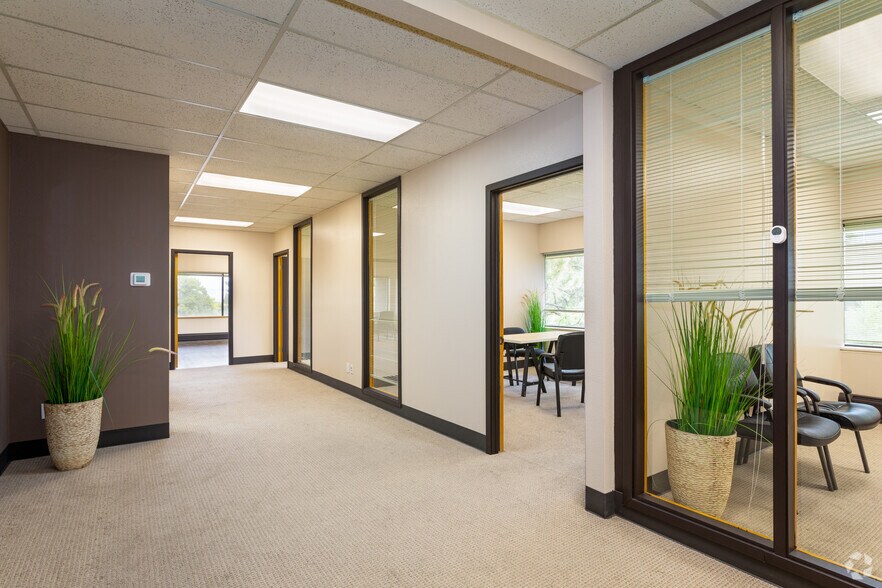 More Photos Of 9034 E Easter Pl, Centennial Office For Lease