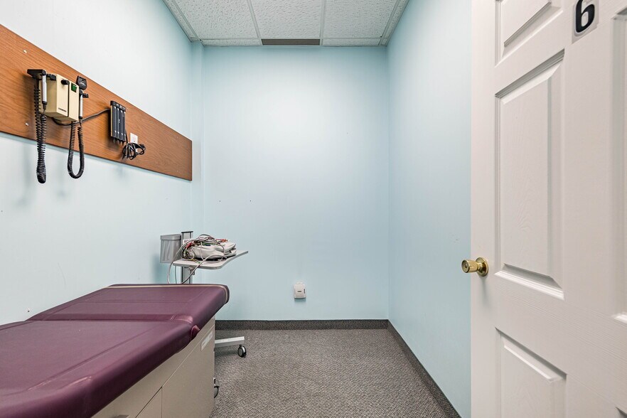 More Photos Of 1625 Albion Rd, Toronto Medical For Sale