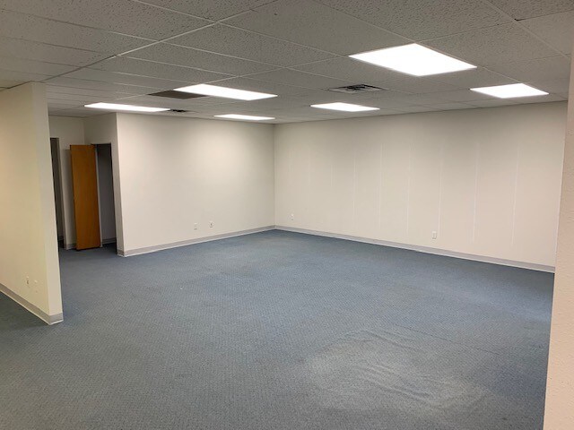 More Photos Of 3101-3121 Kintzley Ct, Laporte Storefront Retail Office For Lease