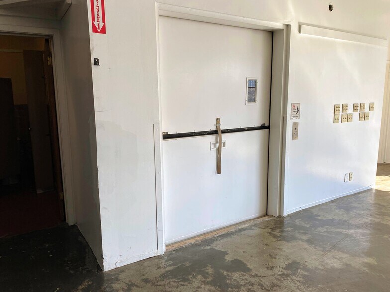 More Photos Of 956 Folsom St, San Francisco Manufacturing For Sale