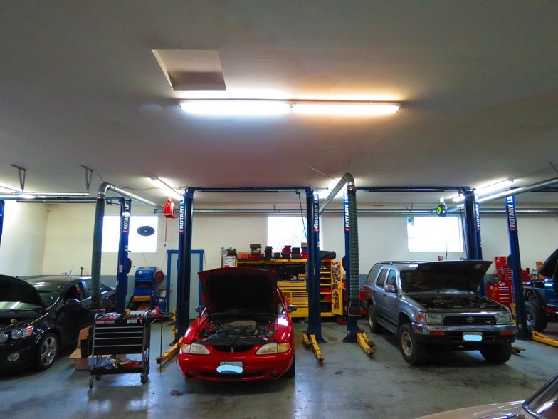 More Photos Of 609 Main St, Sultan Auto Repair For Sale