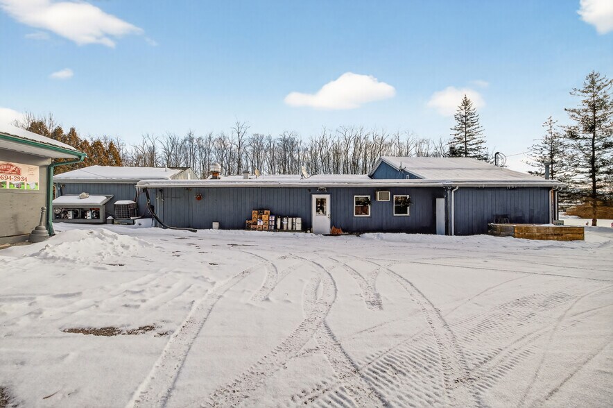 More Photos Of 2862 Guyanoga Rd, Branchport General Retail For Sale