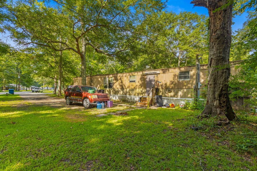 More Photos Of , Splendora Specialty For Sale