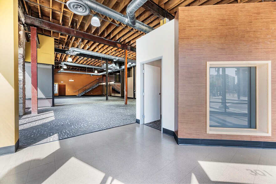 More Photos Of 301 Pine Ave, Long Beach Health Club For Lease