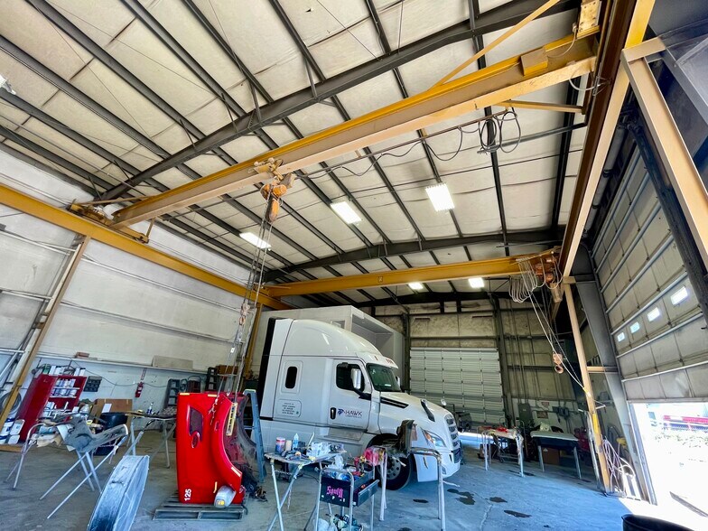More Photos Of 9625 NE Vancouver Way, Portland Warehouse For Lease