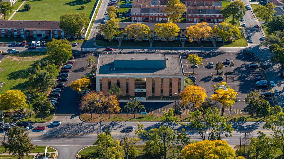 More Photos Of 9301 Golf Rd, Des Plaines Medical For Lease