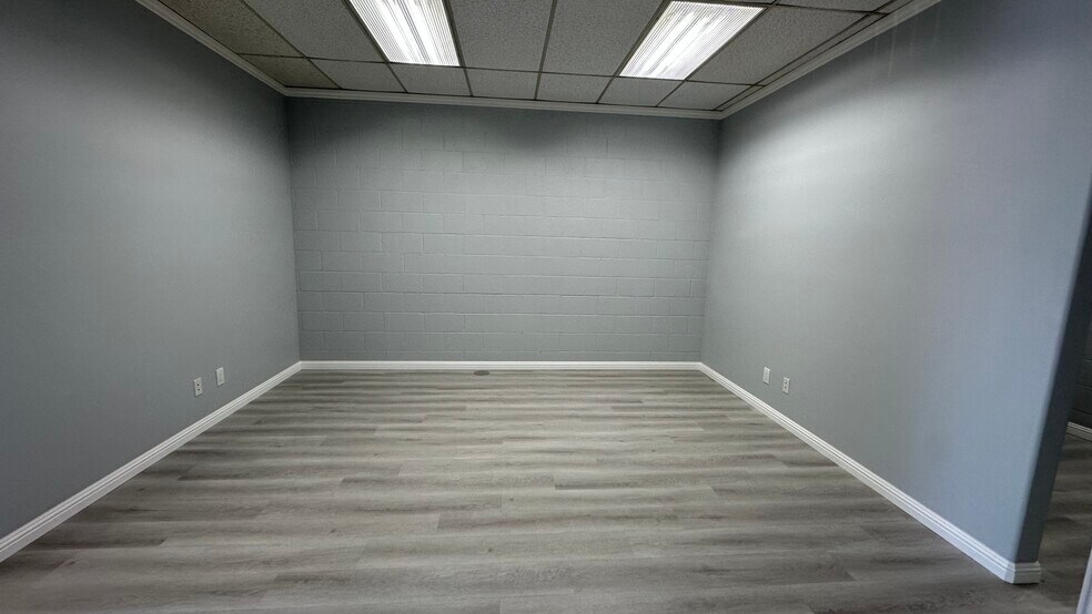 More Photos Of 4453-4457 E La Palma Ave, Anaheim Freestanding For Lease