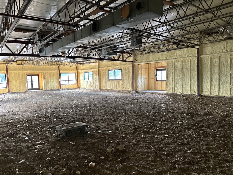 More Photos Of 2648 Prairie Ave, Beloit Restaurant For Lease