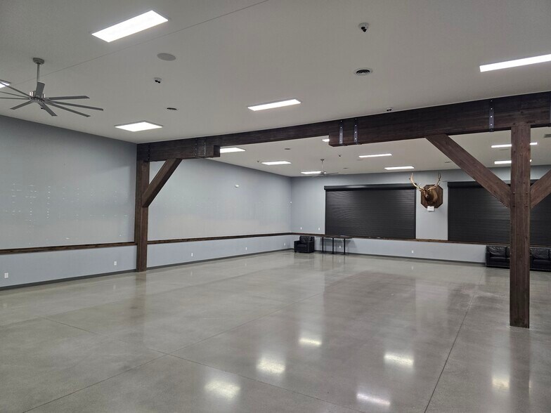 More Photos Of 870 N 2nd E, Rexburg General Retail For Lease