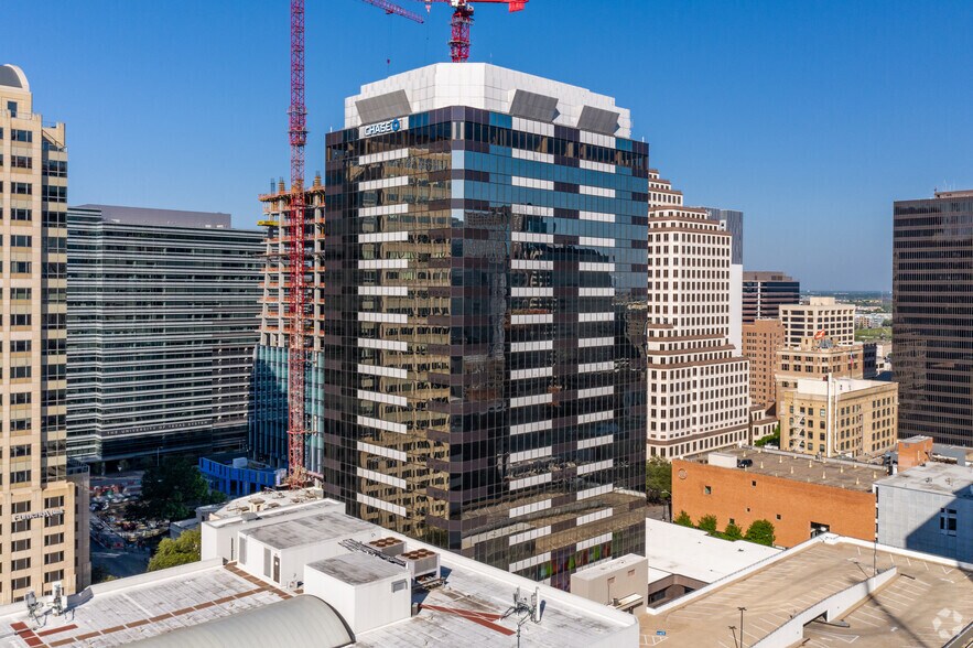 More Photos Of 221 W 6th St, Austin Office For Lease