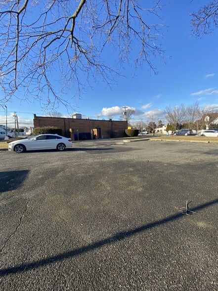 More Photos Of 1620 Front St, East Meadow Medical For Sale