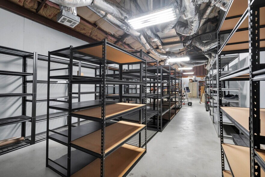 More Photos Of 22830 Fritz Ln, Spring Office Residential For Lease