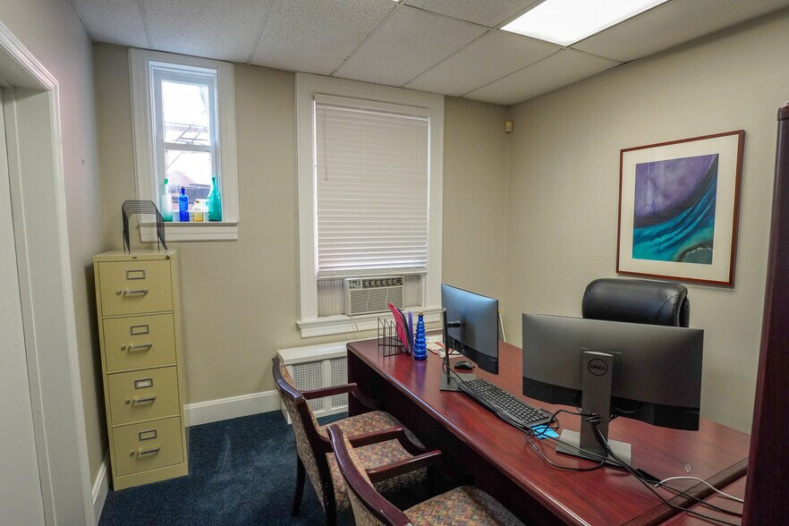 More Photos Of 2404 Auburn Ave, Cincinnati Apartments For Sale