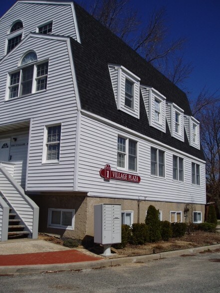 More Photos Of 1 Village Plz, Kings Park Office For Lease