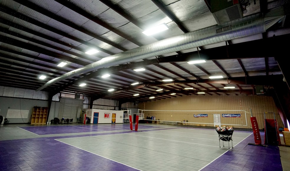 More Photos Of 18 Indian Meadows Dr, Round Rock Warehouse For Lease