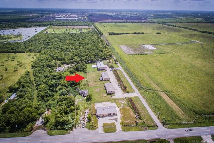 More Photos Of 9963 FM 521 Rd, Rosharon Warehouse For Lease