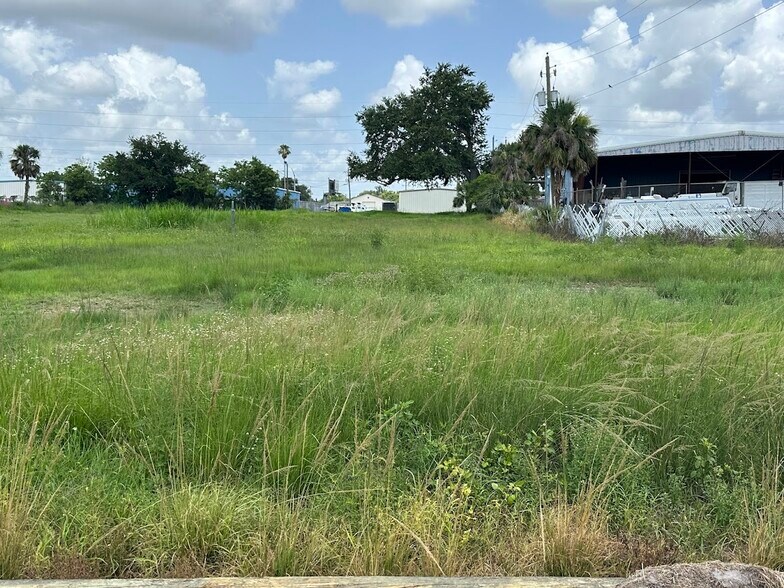 Primary Photo Of 1602 S Combee Rd, Lakeland Land For Lease