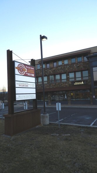 More Photos Of 1404 Hawk Pky, Montrose Medical For Lease