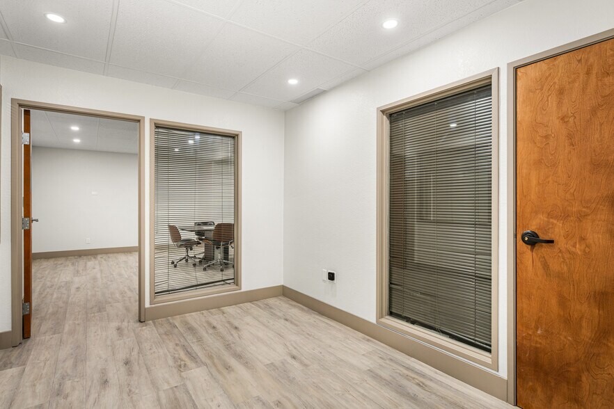 More Photos Of 2107 N Broadway, Santa Ana Loft Creative Space For Sale