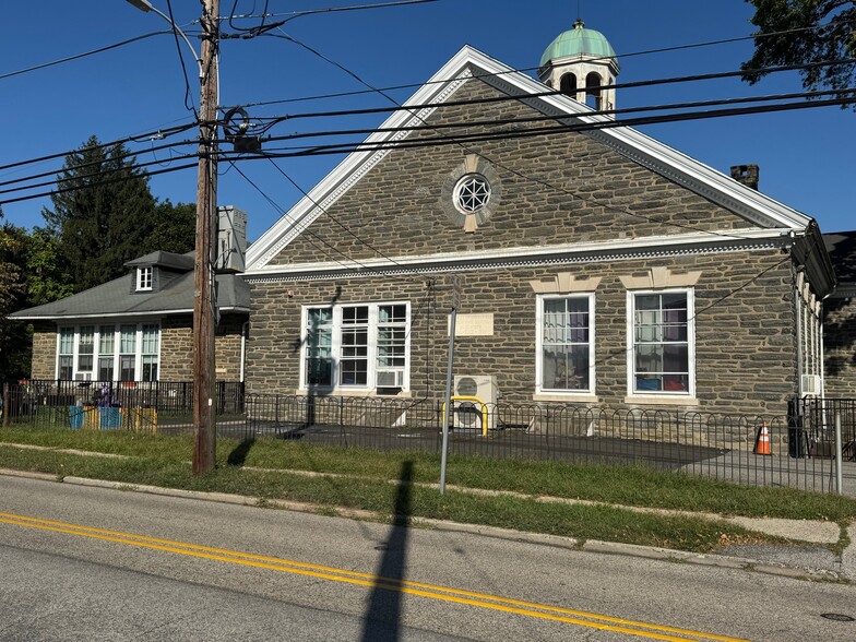 More Photos Of 15 W Wissahickon Ave, Flourtown Schools For Sale