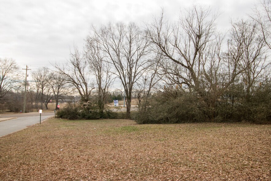 More Photos Of 00 Newsome, Henderson Land For Sale