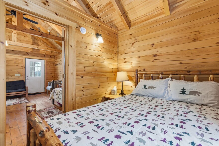 More Photos Of 581 US Route 9, Schroon Lake Restaurant For Sale