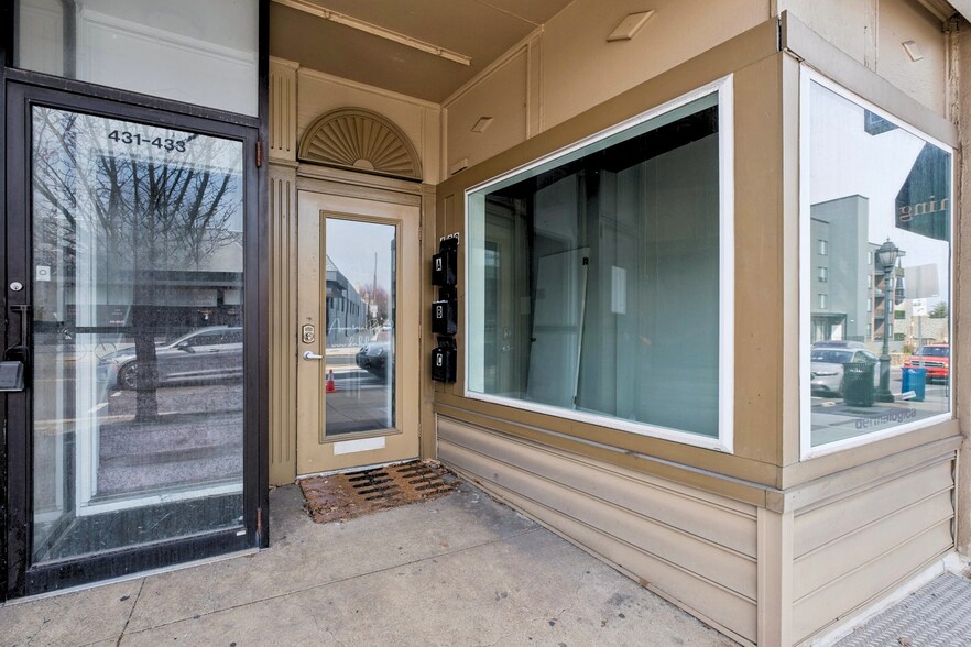 More Photos Of 431-433 Old York Rd, Jenkintown Office For Sale