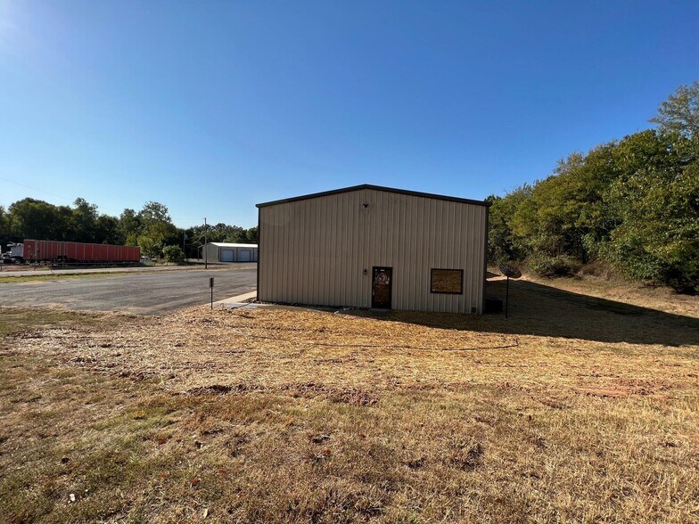 More Photos Of 8411 US Highway 64 W, Russellville Industrial For Sale