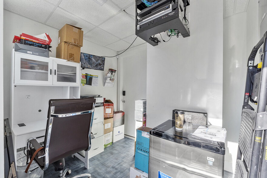 More Photos Of 75 SE 4th Ave, Delray Beach Storefront Retail Office For Lease