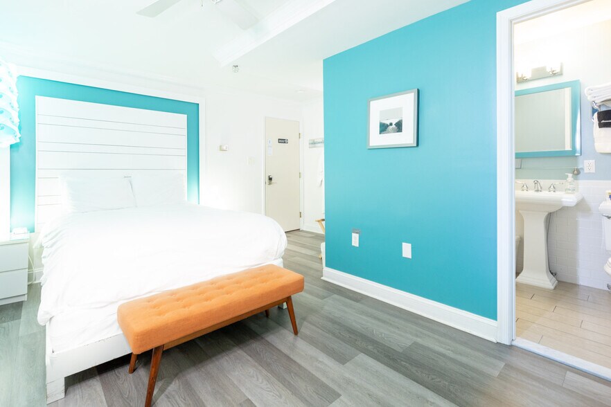 More Photos Of 34 6th St, Rehoboth Beach Hospitality For Sale