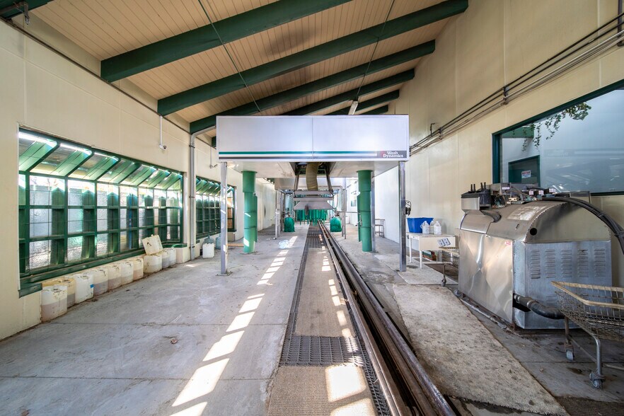 More Photos Of 1600 Stoner Creek Rd, City of Industry Carwash For Lease