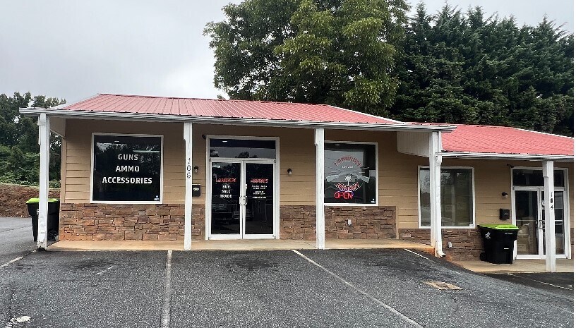 Primary Photo Of 102-106 Jones St, Landrum Storefront Retail Office For Lease