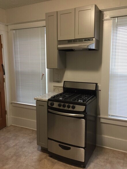 More Photos Of 194 Charlotte St, Rochester Apartments For Sale