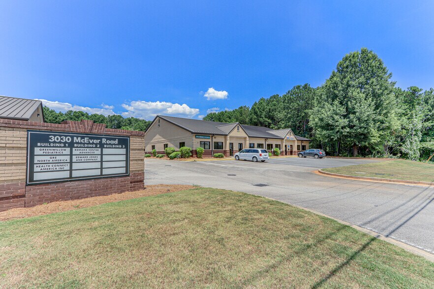 More Photos Of 3030 McEver Rd, Gainesville Medical For Sale