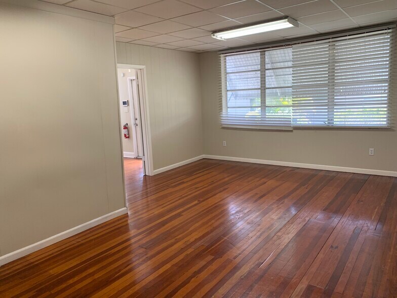 More Photos Of , Bradenton Unknown For Sale