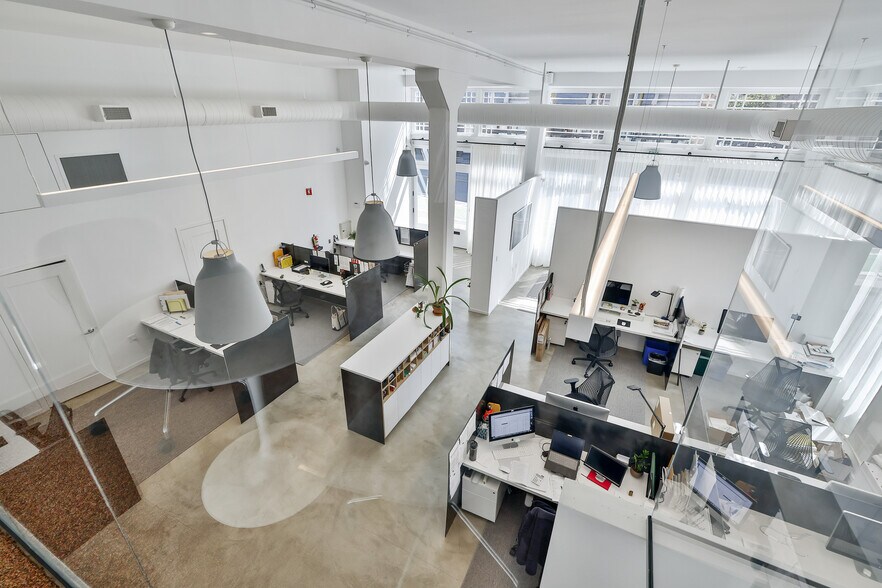 More Photos Of 1033-1037 Polk St, San Francisco Loft Creative Space For Lease