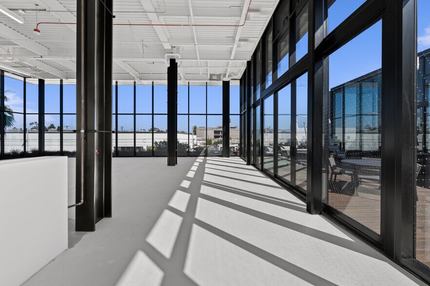 More Photos Of 1221 Colorado Ave, Santa Monica Office For Sale