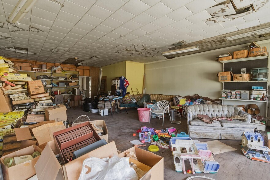 More Photos Of 143 Broadway, Fort Edward Storefront Retail Office For Sale