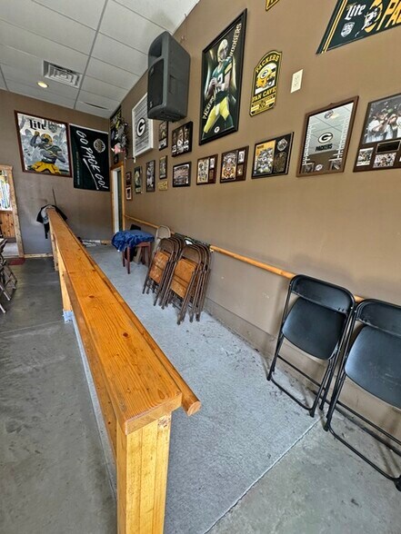 More Photos Of 207 N Washington St, Thorp Storefront Retail Residential For Sale