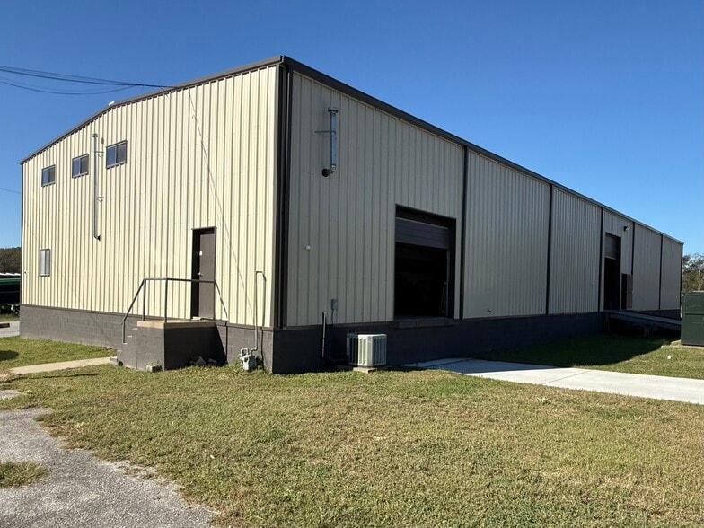 Primary Photo Of 25 Burley Dr, Hartsville Warehouse For Lease