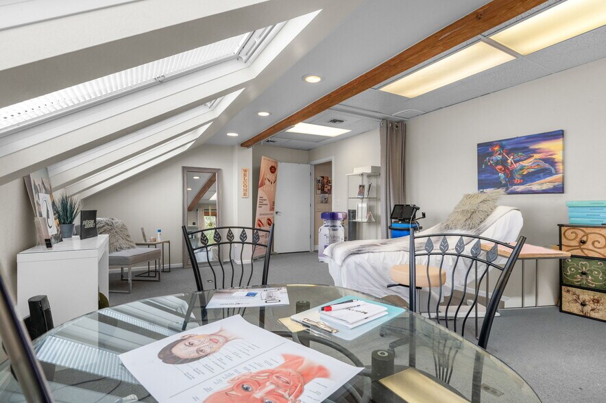 More Photos Of 29713 Troutdale Scenic Dr, Evergreen Office For Sale