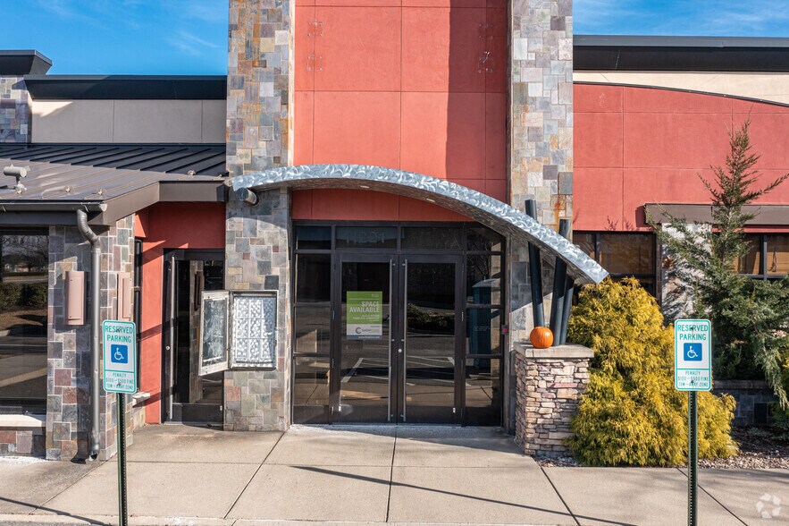 More Photos Of 11275 W Broad St, Glen Allen Unknown For Lease