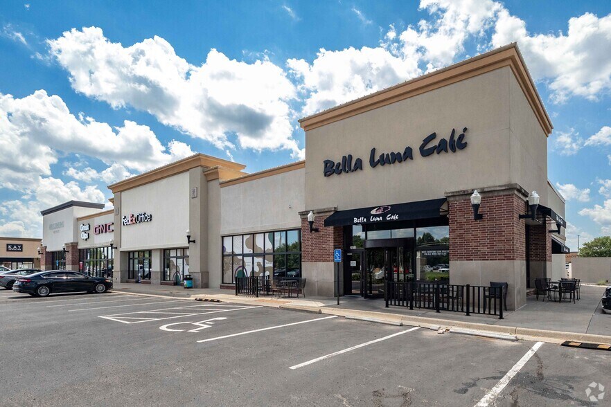 More Photos Of 2441 N Maize Rd, Wichita Storefront For Lease