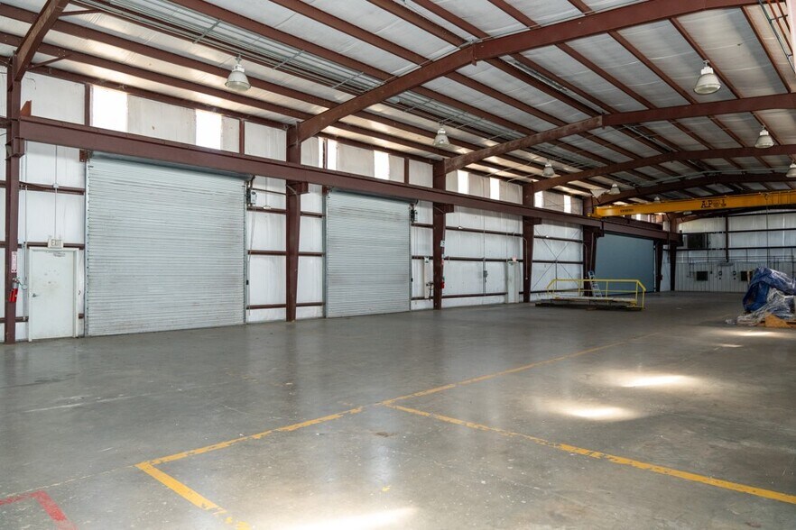 More Photos Of 105 Nova Dr, Broussard Industrial For Sale
