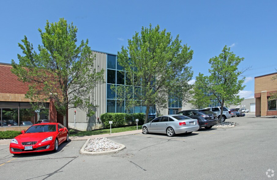 More Photos Of 7303 Danbro Cres E, Mississauga Industrial For Sale