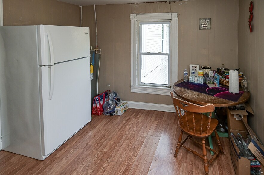 More Photos Of 304 Washington St E, Fayetteville Specialty For Sale