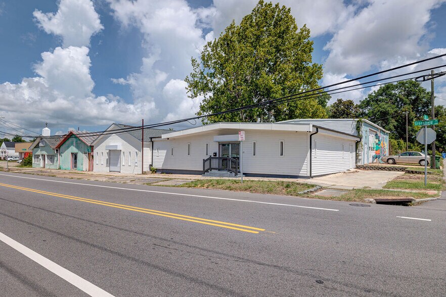 More Photos Of 621 Greenfield St, Wilmington Storefront Retail Office For Lease