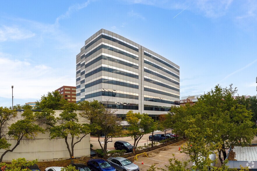 More Photos Of 14881 Quorum Dr, Dallas Office For Lease