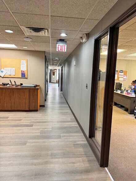 More Photos Of 2200 E Eleven Mile Rd, Warren Warehouse For Lease