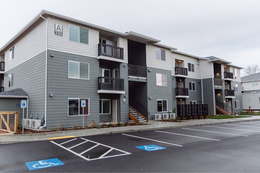 More Photos Of 200 E McCorquedale Rd, Burlington Apartments For Sale